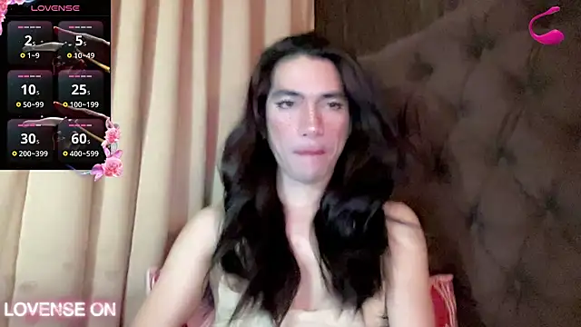 QUEEN LILITH online show from June 18, 2026, 6:35 am