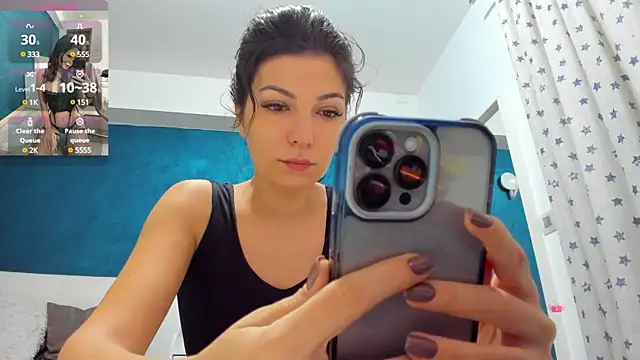 Snapshot of Anna_Lewis chatting on March 13, 2025, 7:20 am Anna Lewis online show from March 13, 2025, 7:20 am