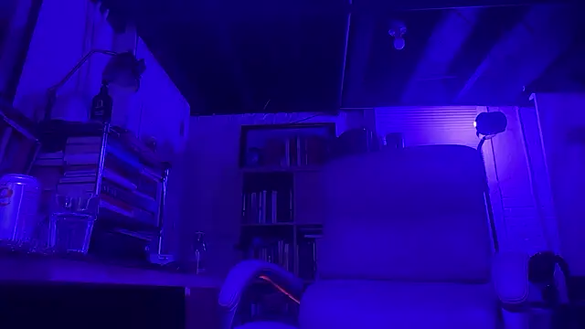 Snapshot of cumhungrybottom4u chatting on February 8, 2025, 6:54 am cumhungrybottom4u online show from February 8, 2025, 6:54 am