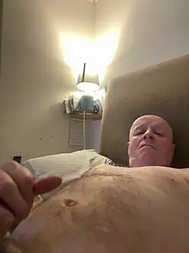 Snapshot of locallad88 chatting on April 16, 2026, 8:09 pm locallad88 online show from April 16, 2026, 8:09 pm