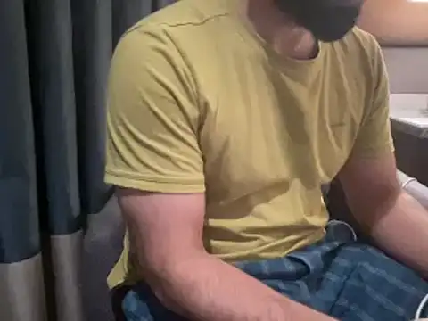 browndick266 online show from March 12, 2026, 5:02 am