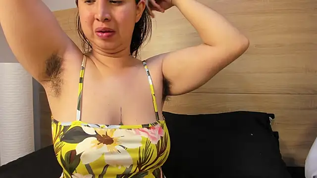 madelaine blosson online show from August 1, 2026, 12:37 pm