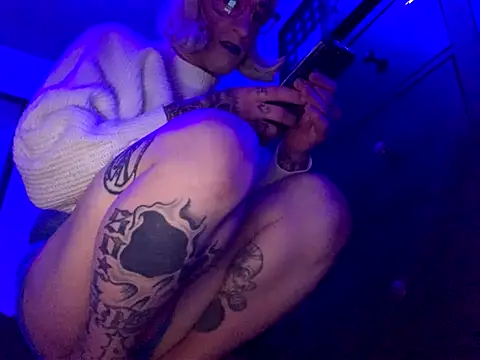 Snapshot of Kik_SickSlut88 chatting on October 25, 2025, 2:35 pm Kik SickSlut88 online show from October 25, 2025, 2:35 pm