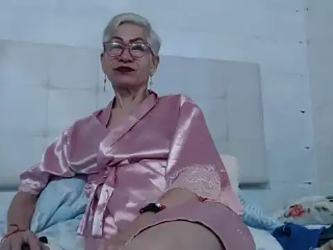 Snapshot of Miss_Monserrate chatting on January 3, 2025, 2:40 pm Miss Monserrate online show from January 3, 2025, 2:40 pm