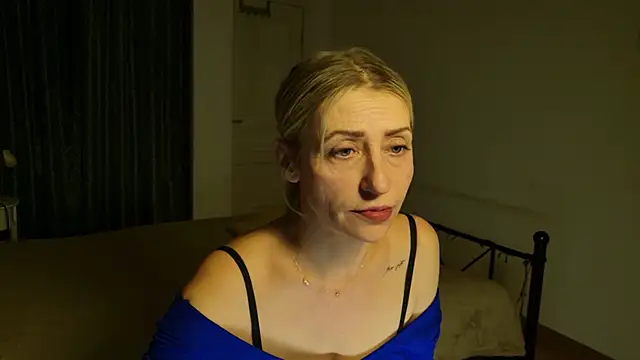 ZoeGrant online show from March 7, 2026, 6:49 pm