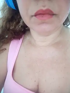 Snapshot of CASADASIGILO2 chatting on September 21, 2025, 6:53 pm CASADASIGILO2 online show from September 21, 2025, 6:53 pm