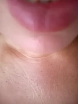 Snapshot of CASADASIGILO2 chatting on October 22, 2025, 10:04 am CASADASIGILO2 online show from October 22, 2025, 10:04 am