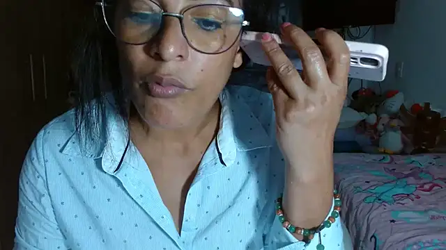 kateleyagrey online show from December 3, 2024, 10:29 pm