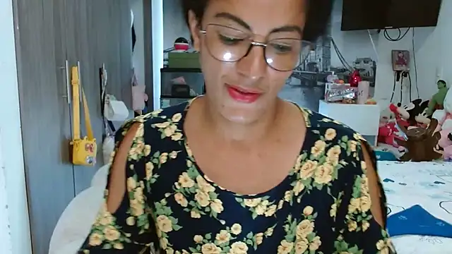 kateleyagrey online show from December 10, 2024, 9:43 pm