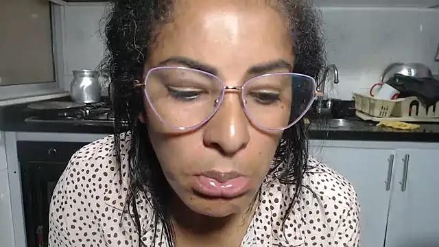 kateleyagrey online show from May 20, 2026, 7:42 pm