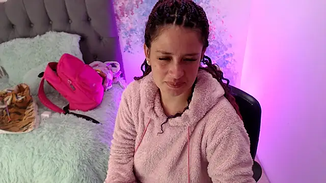 Violeta hornny online show from December 23, 2024, 10:12 pm