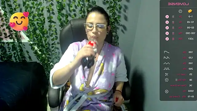 Violeta hornny online show from February 26, 2025, 11:48 pm