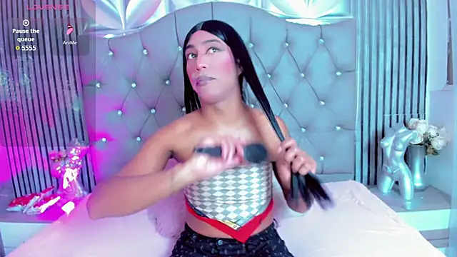 Lucia-sex online show from June 30, 2026, 7:37 pm