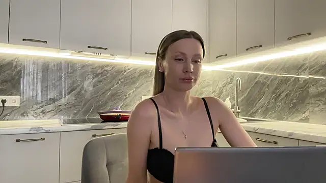 Snapshot of Alice_Wonders chatting on February 28, 2025, 9:15 am Alice Wonders online show from February 28, 2025, 9:15 am
