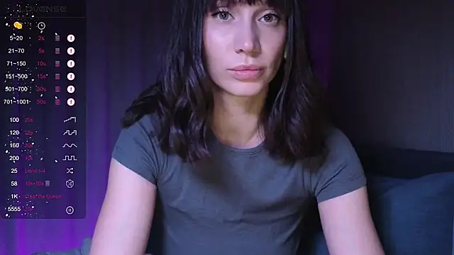 Snapshot of Alice_Wonders chatting on October 25, 2025, 8:25 pm Alice Wonders online show from October 25, 2025, 8:25 pm