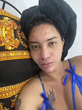 Snapshot of MYGREATLOLLIPOP chatting on February 3, 2025, 10:54 pm MYGREATLOLLIPOP online show from February 3, 2025, 10:54 pm