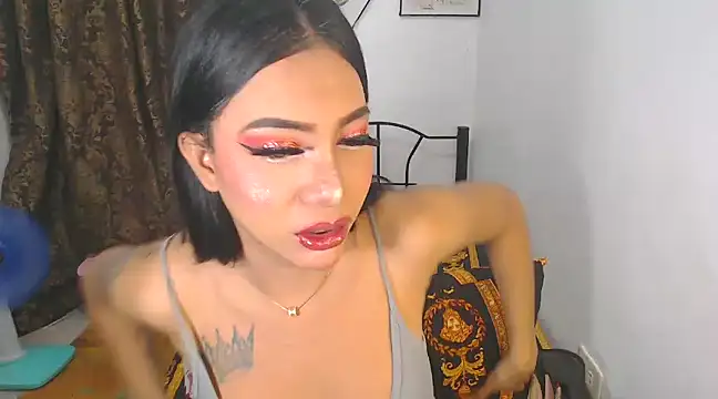 Snapshot of MYGREATLOLLIPOP chatting on February 6, 2025, 10:21 pm MYGREATLOLLIPOP online show from February 6, 2025, 10:21 pm