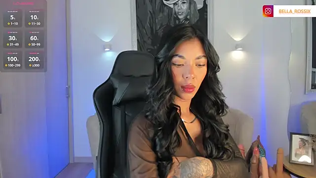 BellaRossii online show from May 10, 2026, 1:22 am