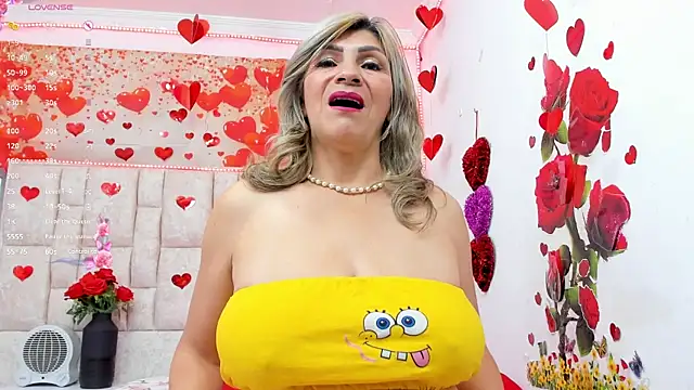 Snapshot of Celeste_Lincon chatting on April 9, 2026, 1:27 am Celeste Lincon online show from April 9, 2026, 1:27 am
