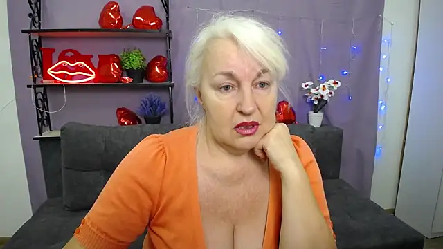 BlondyLeeBest online show from March 8, 2025, 7:20 pm