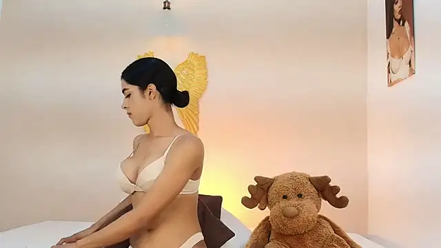 salome Collins 1 online show from November 27, 2025, 12:35 am