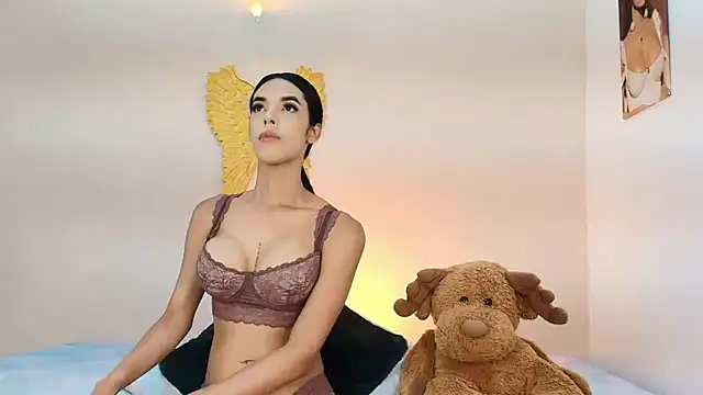 salome Collins 1 online show from May 4, 2026, 9:55 pm