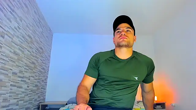 Snapshot of nicolas_herrera chatting on February 14, 2025, 2:18 am nicolas herrera online show from February 14, 2025, 2:18 am