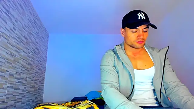 Snapshot of nicolas_herrera chatting on February 24, 2025, 2:08 am nicolas herrera online show from February 24, 2025, 2:08 am