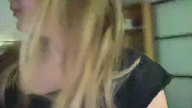 CharmingSarah online show from October 9, 2025, 4:16 pm