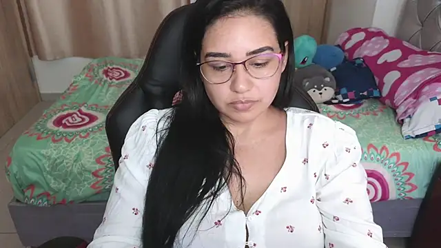 Snapshot of _anastasia chatting on February 5, 2025, 12:20 am anastasia online show from February 5, 2025, 12:20 am