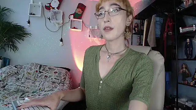 NicoleCortez online show from January 7, 2026, 2:19 pm