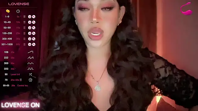 Snapshot of madam_agnes1 chatting on October 9, 2025, 12:19 am madam agnes1 online show from October 9, 2025, 12:19 am