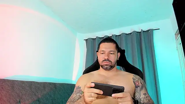 Pierre Vidal online show from May 7, 2026, 2:50 am