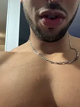 pimentfort77 online show from November 4, 2025, 11:04 pm