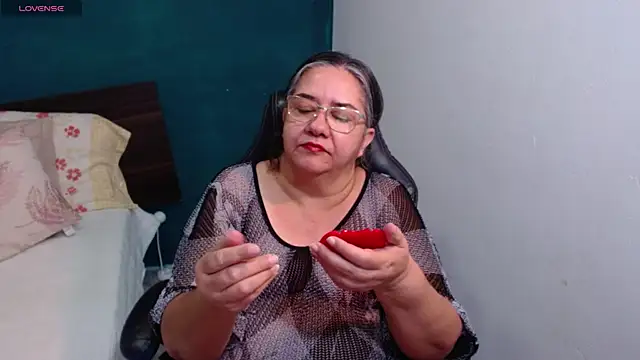 scaelettdubois online show from March 26, 2026, 2:39 am