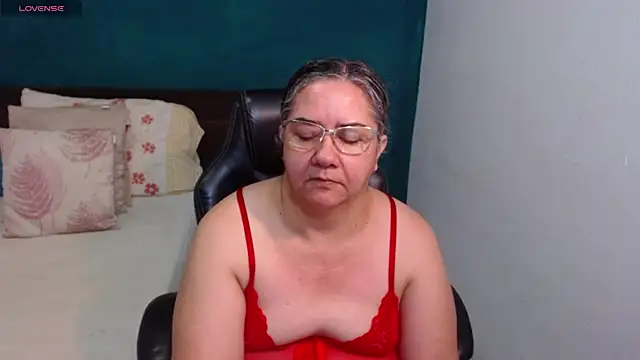 scaelettdubois online show from June 14, 2026, 10:23 pm