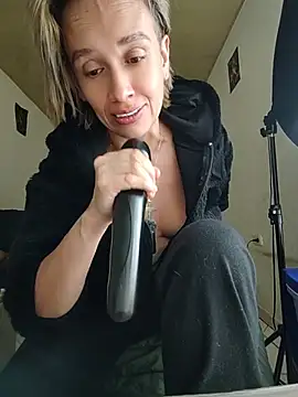 sexymarilyncolombia online show from June 25, 2026, 1:16 am