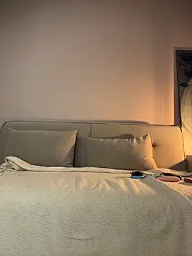 MariaTull online show from November 14, 2025, 6:39 pm