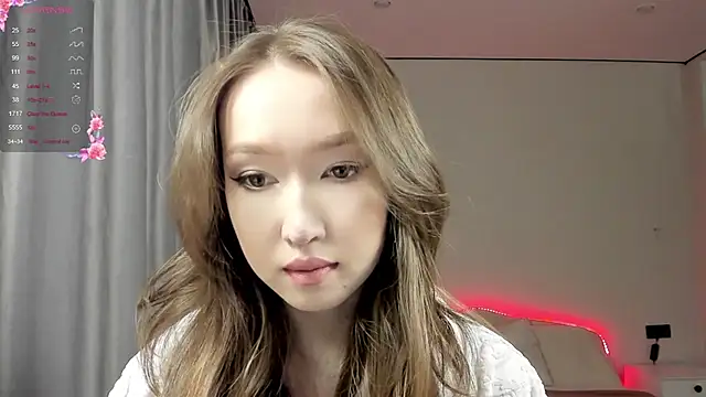  luna 022 online show from March 13, 2025, 3:39 pm