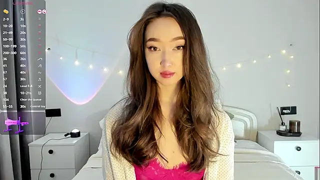  luna 022 online show from September 19, 2025, 4:25 am