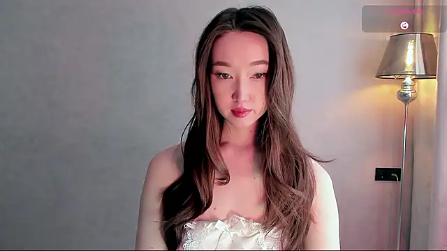  luna 022 online show from March 26, 2026, 5:13 am