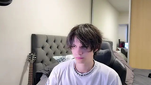SasukeUhchiaa online show from December 23, 2024, 8:55 am
