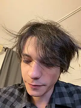 SasukeUhchiaa online show from May 1, 2026, 4:11 pm