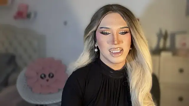 Snapshot of Ts_glamxxxx chatting on September 29, 2025, 2:38 am Ts glamxxxx online show from September 29, 2025, 2:38 am