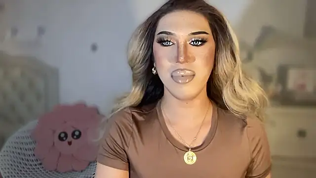 Snapshot of Ts_glamxxxx chatting on October 20, 2025, 1:28 am Ts glamxxxx online show from October 20, 2025, 1:28 am