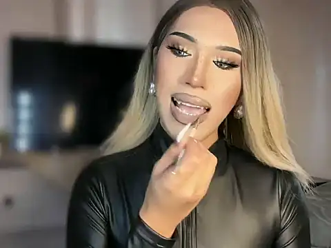 Ts glamxxxx online show from March 10, 2026, 1:54 am