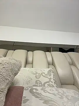 Snapshot of ALISSON_FOXXX1 chatting on February 14, 2026, 11:01 pm ALISSON FOXXX1 online show from February 14, 2026, 11:01 pm