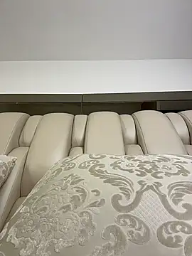 Snapshot of ALISSON_FOXXX1 chatting on February 17, 2026, 10:49 pm ALISSON FOXXX1 online show from February 17, 2026, 10:49 pm