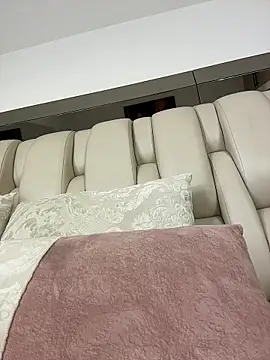 Snapshot of ALISSON_FOXXX1 chatting on March 6, 2026, 10:50 pm ALISSON FOXXX1 online show from March 6, 2026, 10:50 pm