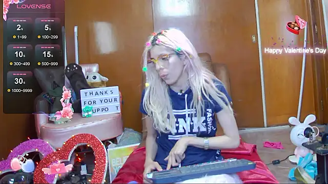 Skinygirl online show from December 5, 2024, 12:30 am